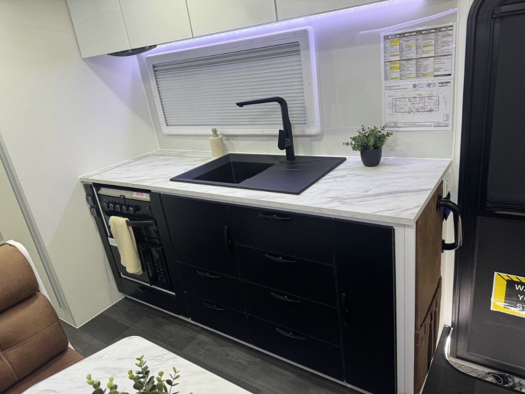NEW 2026 LEADER CARAVANS GOLD LE DIRT ROADER CARAVAN 2 AXLE