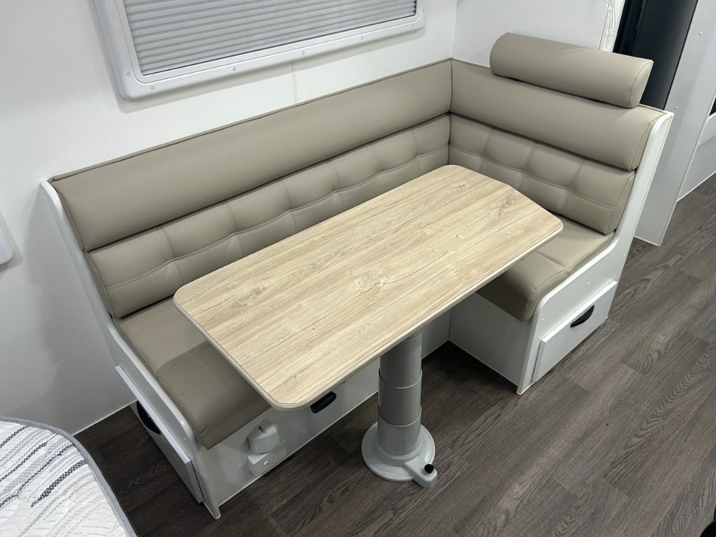 USED 2023 LEADER CARAVANS GOLD LE CARAVAN 2 AXLE