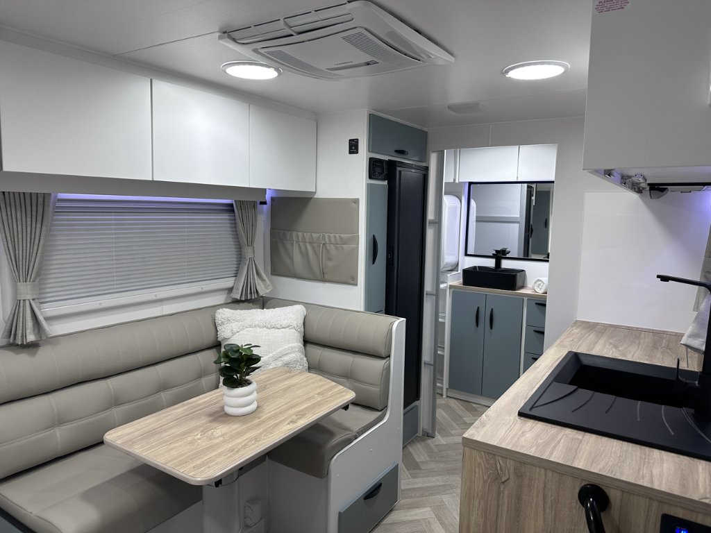 NEW 2026 SUPREME TERRITORY CARAVAN 1 AXLE