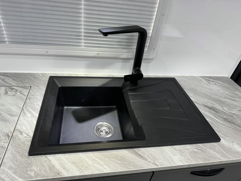NEW 2026 LEADER CARAVANS GOLD LE CARAVAN 2 AXLE
