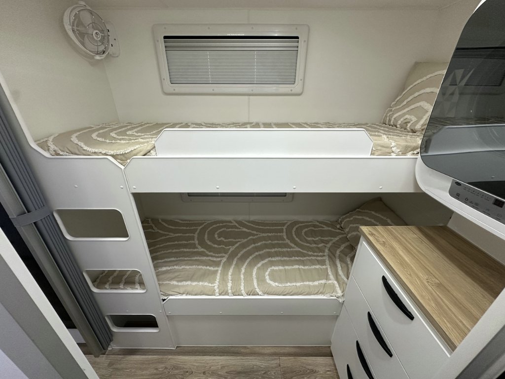 NEW 2026 LEADER CARAVANS GOLD LE CARAVAN 2 AXLE