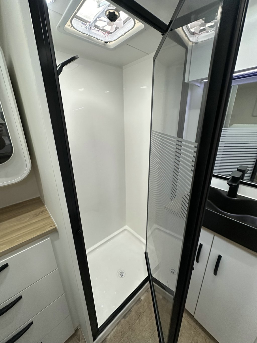 NEW 2026 LEADER CARAVANS GOLD LE CARAVAN 2 AXLE