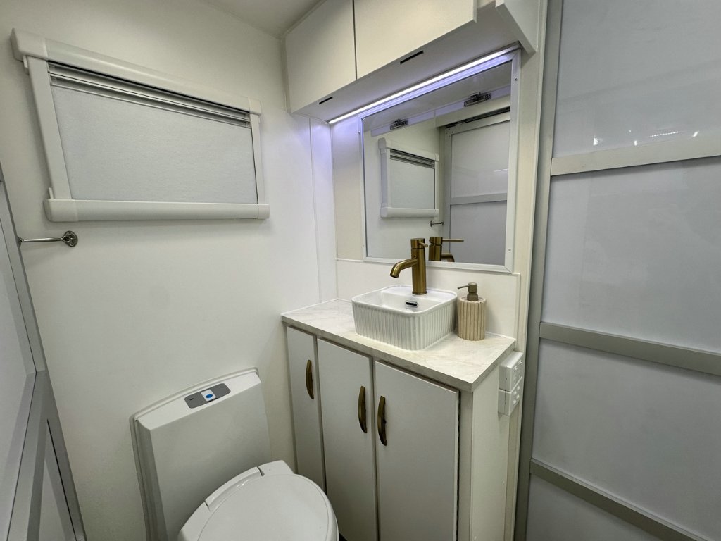 NEW 2026 LEADER CARAVANS GOLD LE CARAVAN 2 AXLE