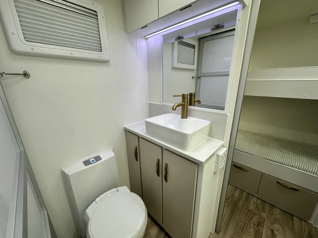NEW 2026 LEADER CARAVANS GOLD LE CARAVAN 2 AXLE