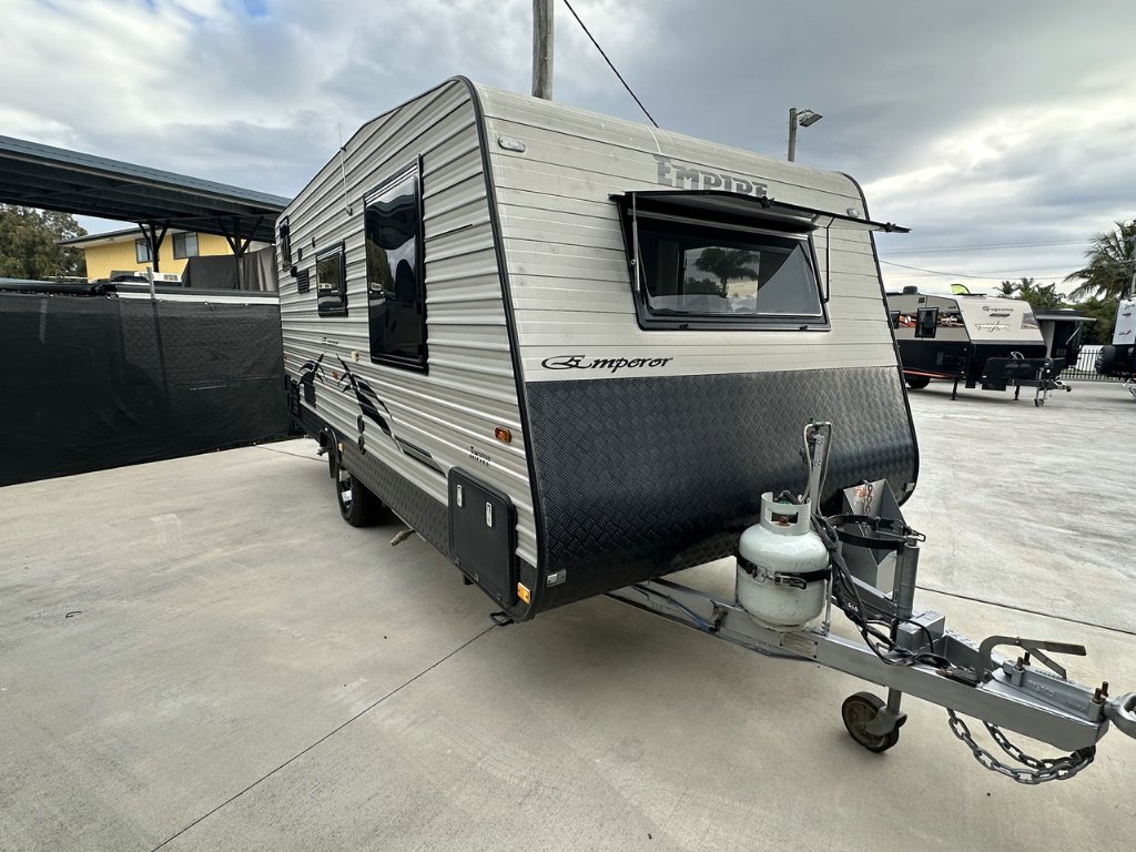 USED 2017 EMPIRE EMPEROR CARAVAN 1 AXLE