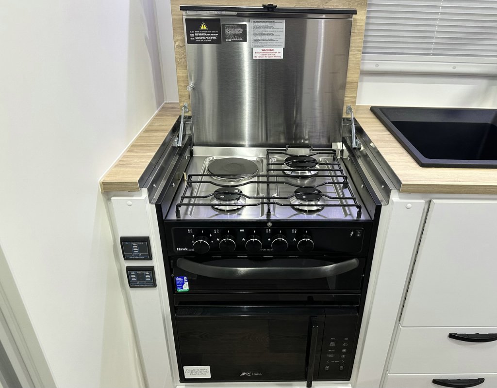 NEW 2026 LEADER CARAVANS GOLD LE CARAVAN 2 AXLE