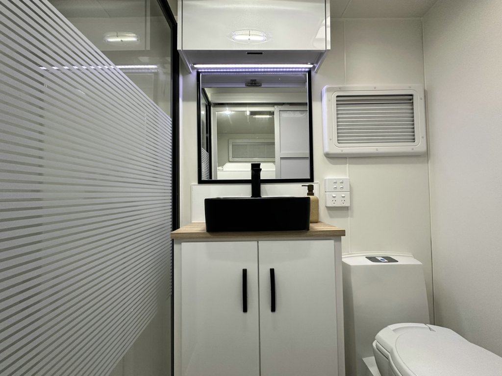 NEW 2026 LEADER CARAVANS GOLD LE CARAVAN 2 AXLE