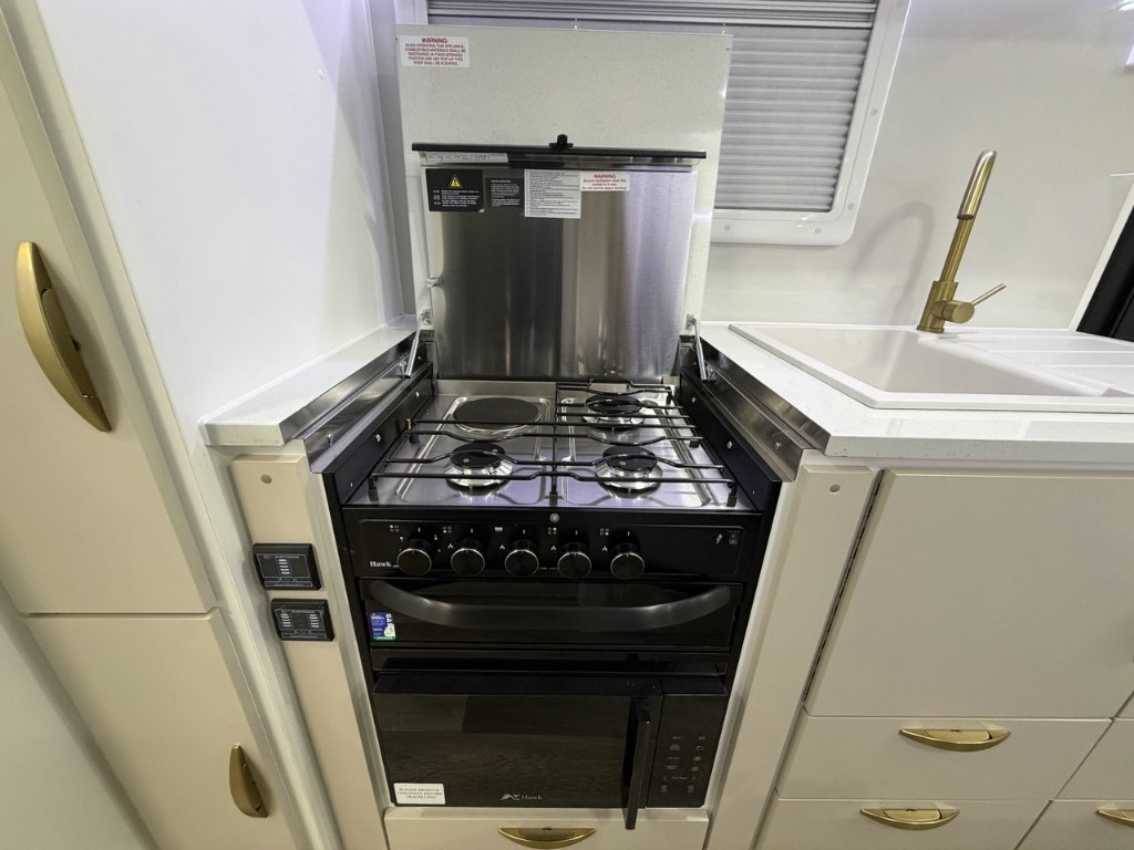 NEW 2026 LEADER CARAVANS GOLD LE CARAVAN 2 AXLE