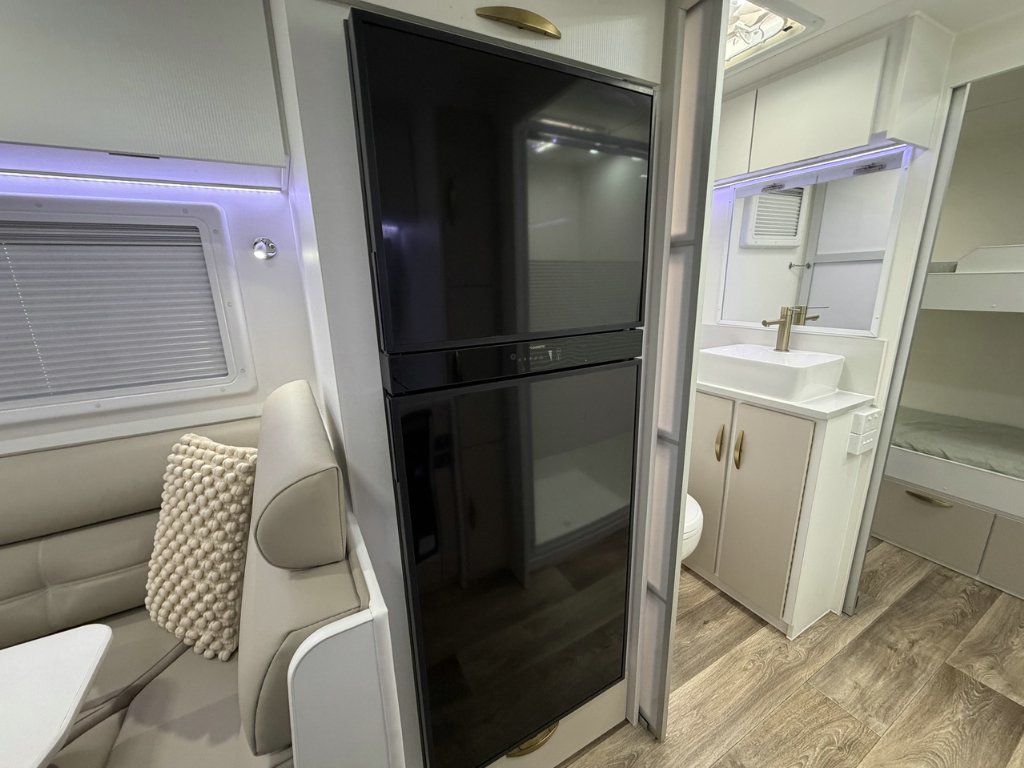 NEW 2026 LEADER CARAVANS GOLD LE CARAVAN 2 AXLE