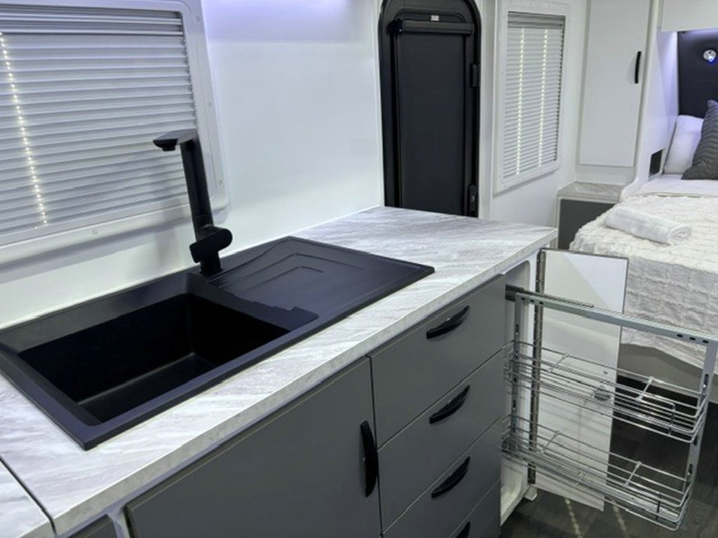 NEW 2026 LEADER CARAVANS GOLD LE CARAVAN 2 AXLE