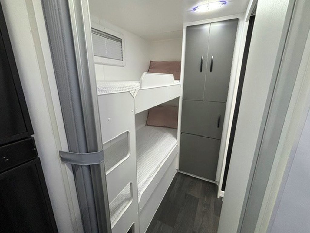 NEW 2026 LEADER CARAVANS GOLD LE CARAVAN 2 AXLE