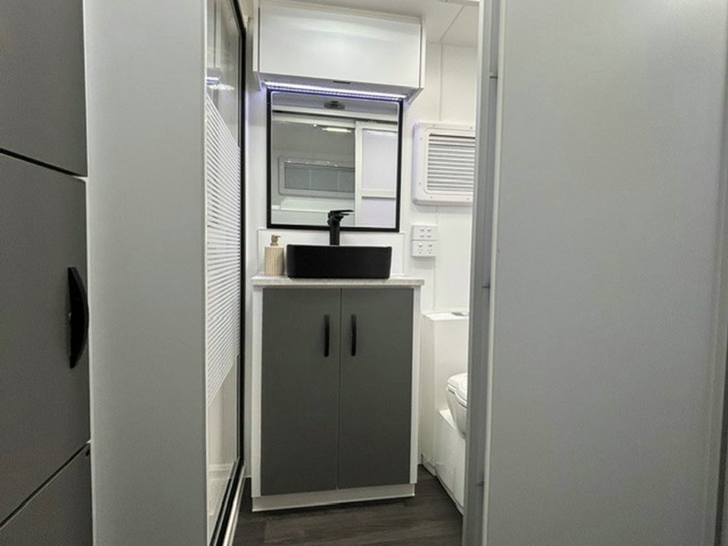 NEW 2026 LEADER CARAVANS GOLD LE CARAVAN 2 AXLE