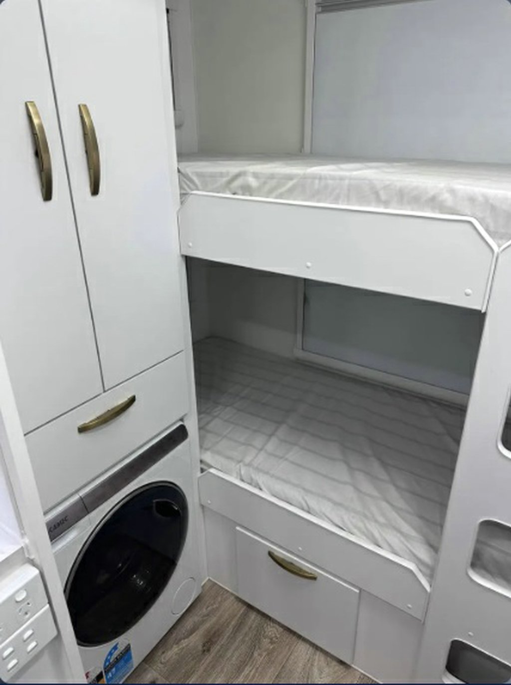 NEW 2026 LEADER CARAVANS GOLD LE CARAVAN 2 AXLE