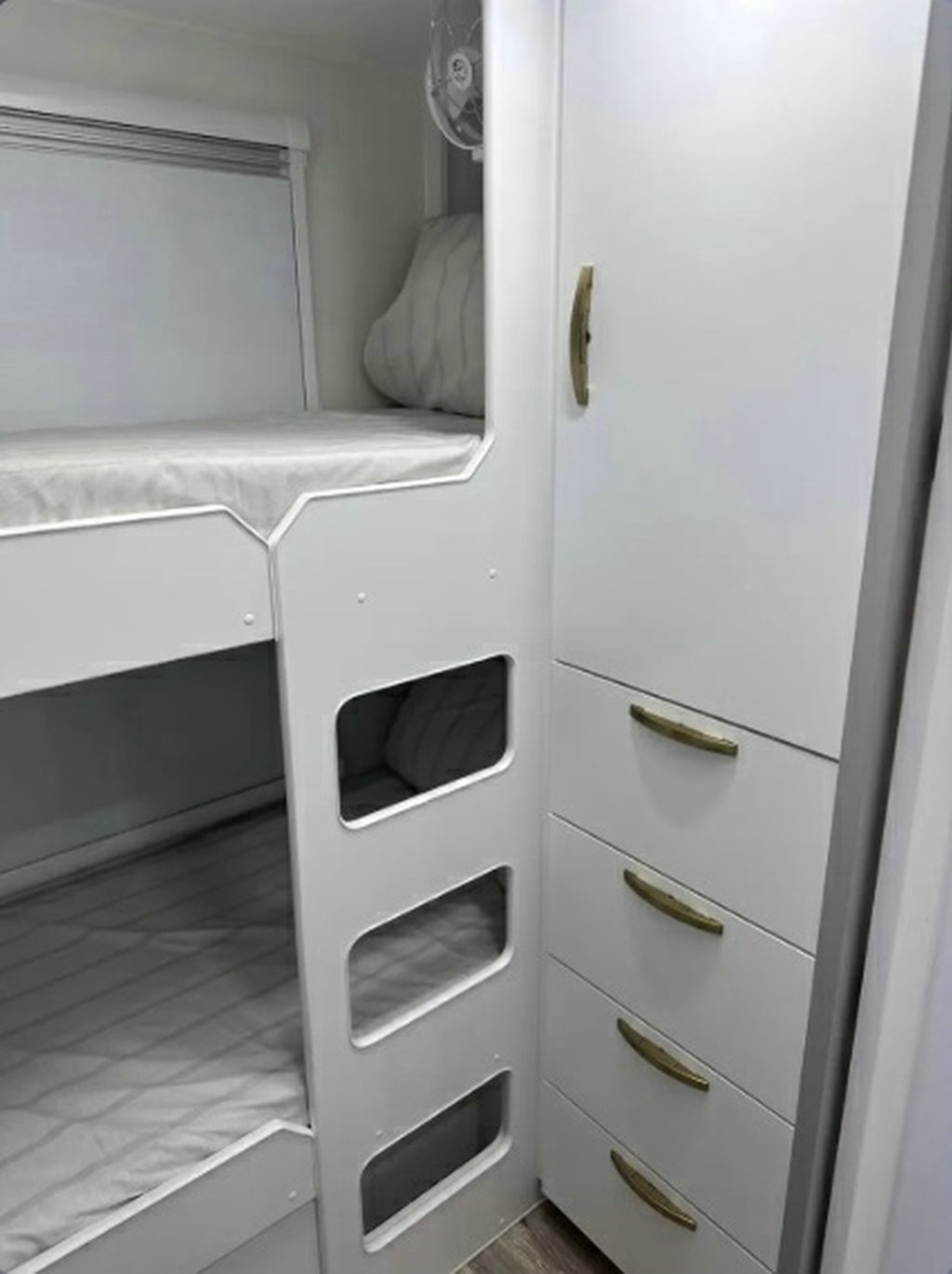 NEW 2026 LEADER CARAVANS GOLD LE CARAVAN 2 AXLE