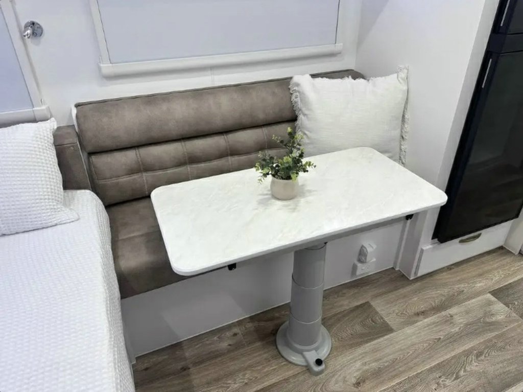 NEW 2026 LEADER CARAVANS GOLD LE CARAVAN 2 AXLE
