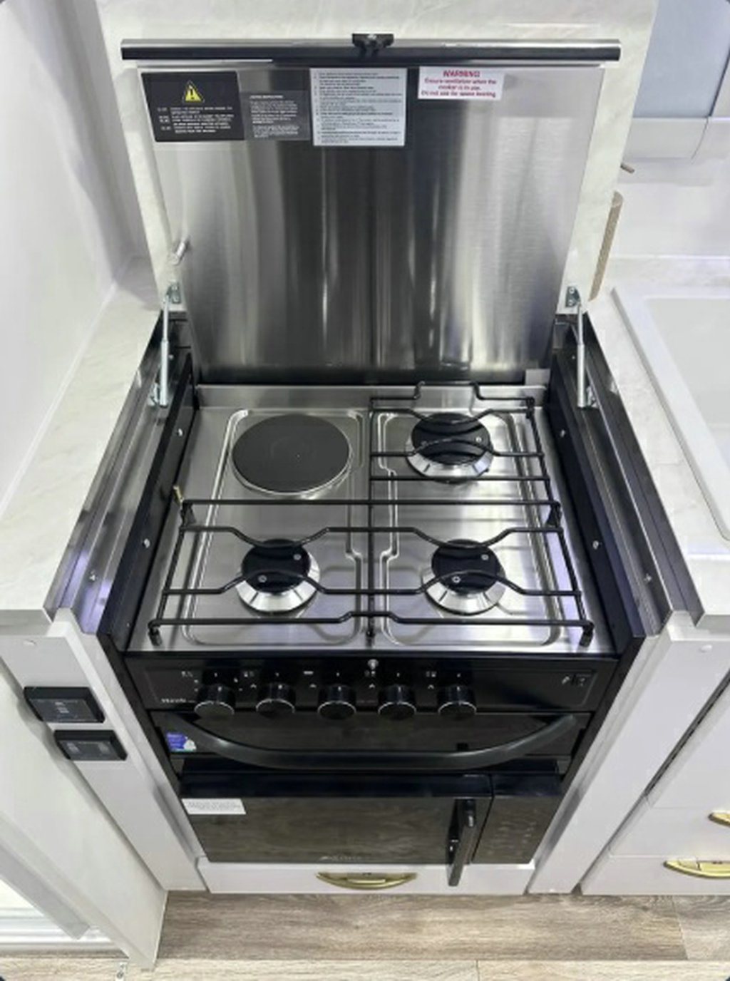 NEW 2026 LEADER CARAVANS GOLD LE CARAVAN 2 AXLE