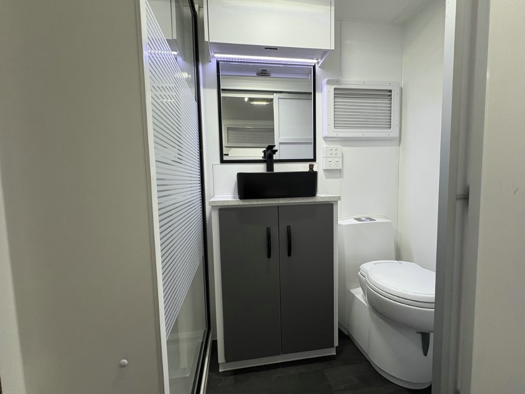 NEW 2026 LEADER CARAVANS GOLD LE CARAVAN 2 AXLE