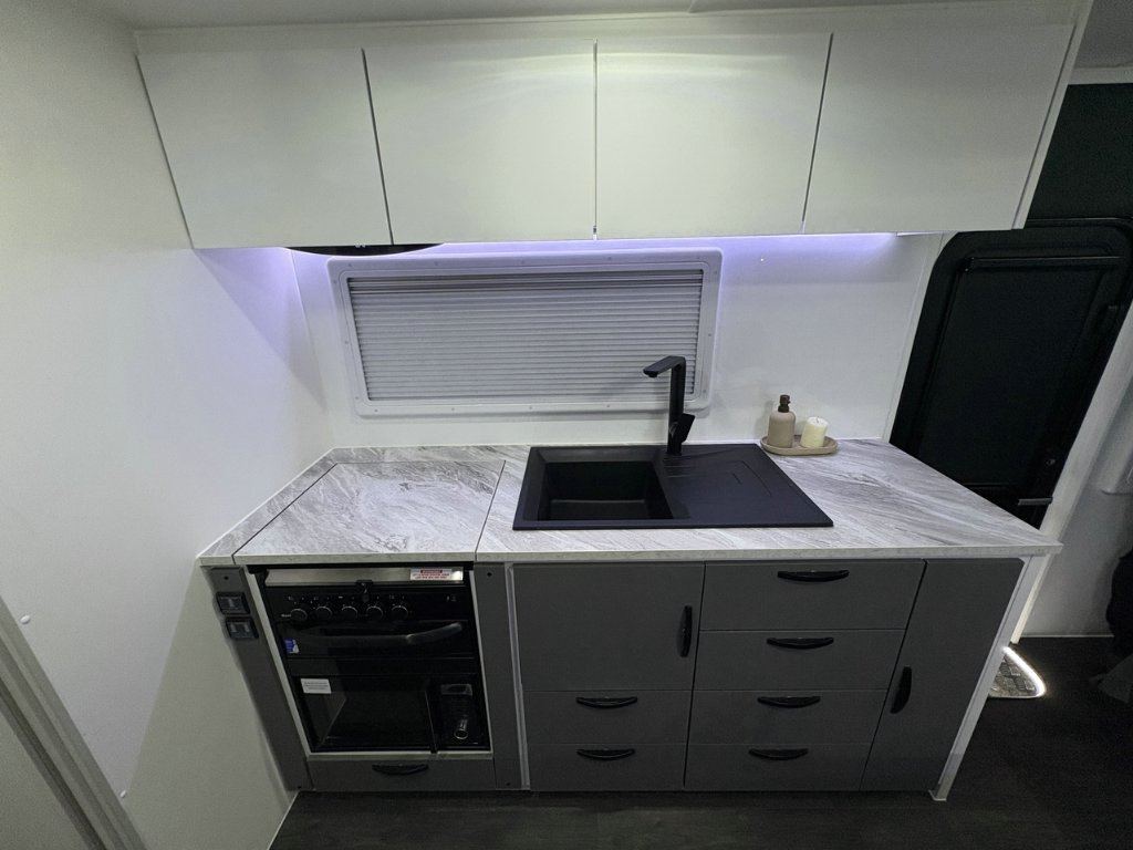 NEW 2026 LEADER CARAVANS GOLD LE CARAVAN 2 AXLE