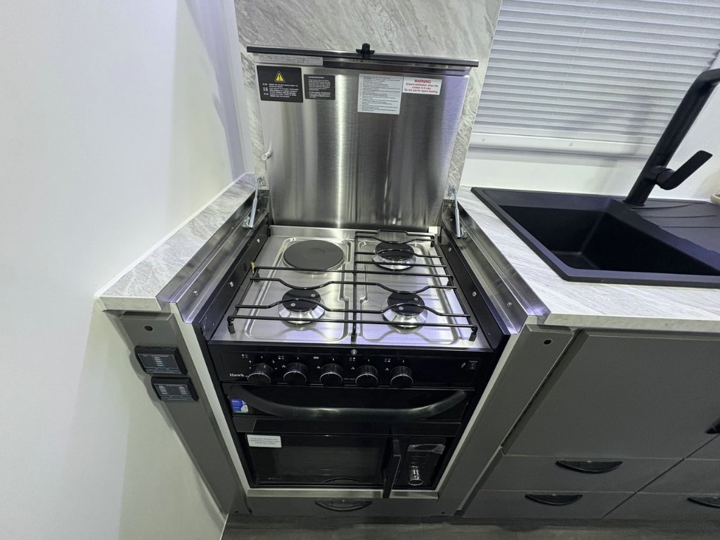 NEW 2026 LEADER CARAVANS GOLD LE CARAVAN 2 AXLE