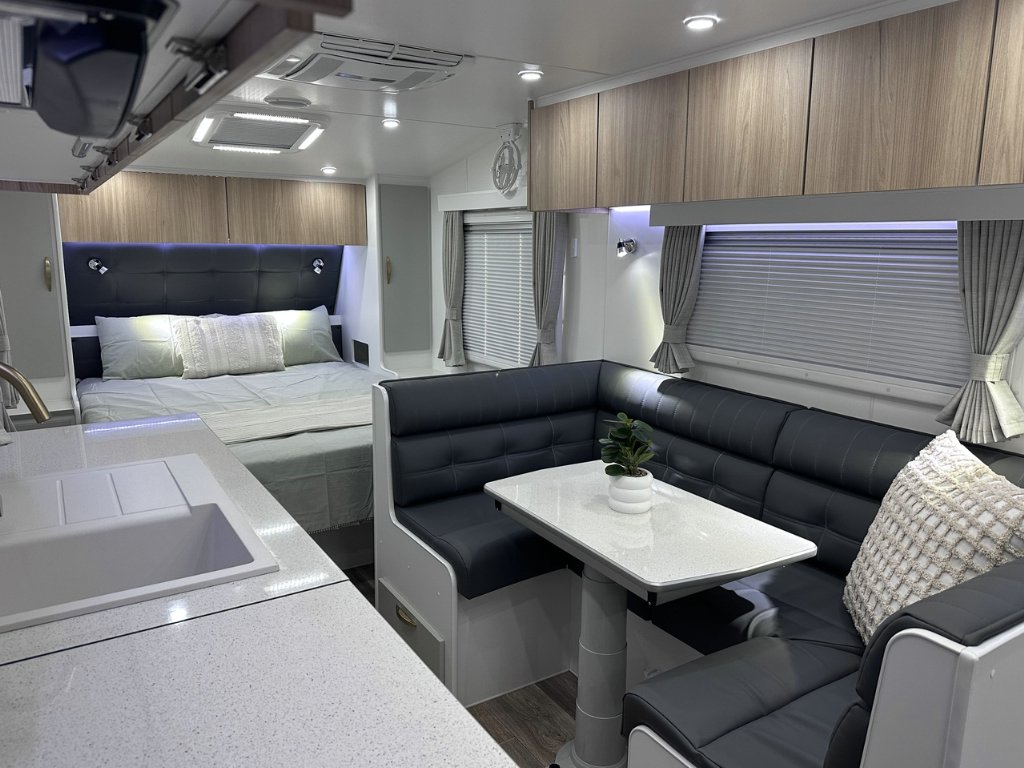 NEW 2026 SUPREME EXECUTIVE CARAVAN 2 AXLE