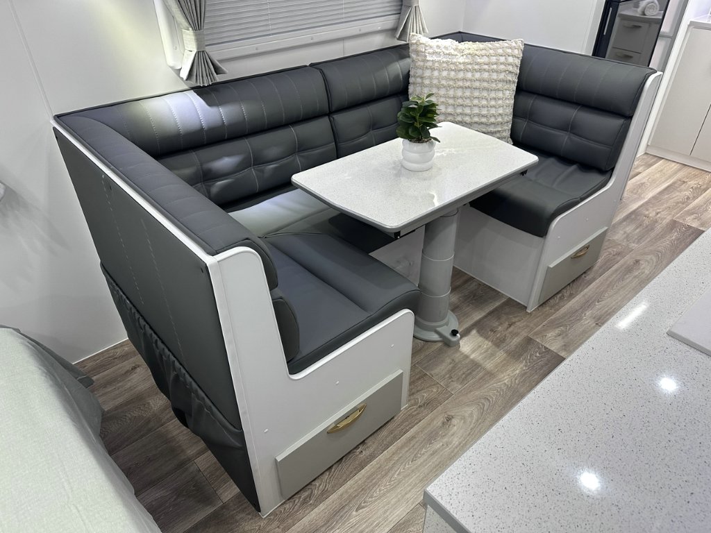 NEW 2026 SUPREME EXECUTIVE CARAVAN 2 AXLE