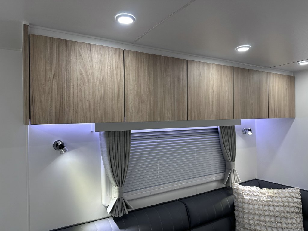 NEW 2026 SUPREME EXECUTIVE CARAVAN 2 AXLE
