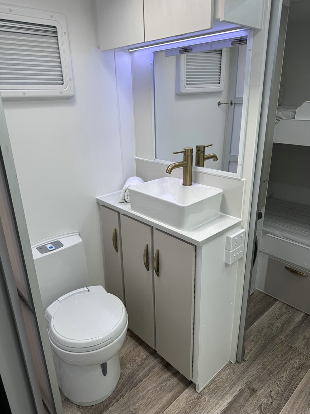 NEW 2026 LEADER CARAVANS GOLD LE CARAVAN 2 AXLE