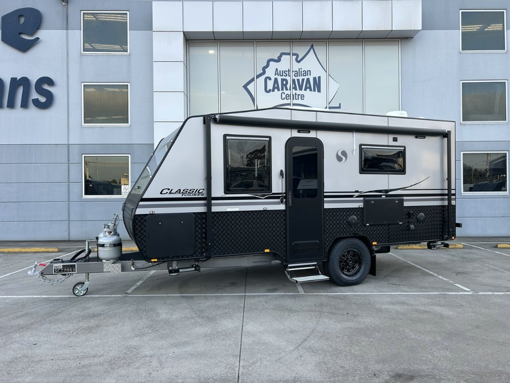 NEW 2026 SUPREME CLASSIC TOURER CARAVAN 1 AXLE