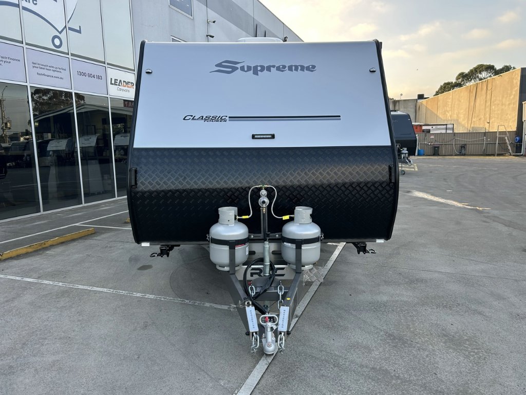 NEW 2026 SUPREME CLASSIC TOURER CARAVAN 1 AXLE