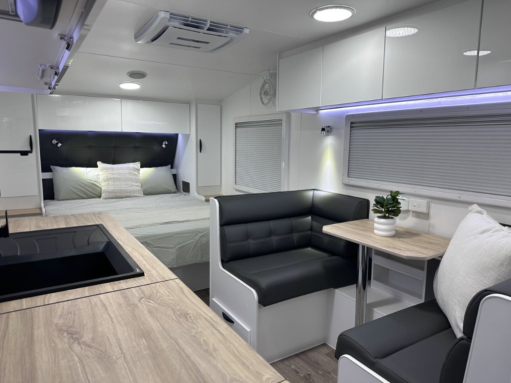 NEW 2026 SUPREME CLASSIC CARAVAN 2 AXLE