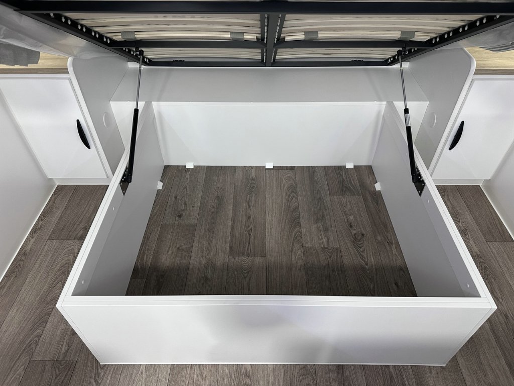 NEW 2026 SUPREME CLASSIC CARAVAN 2 AXLE