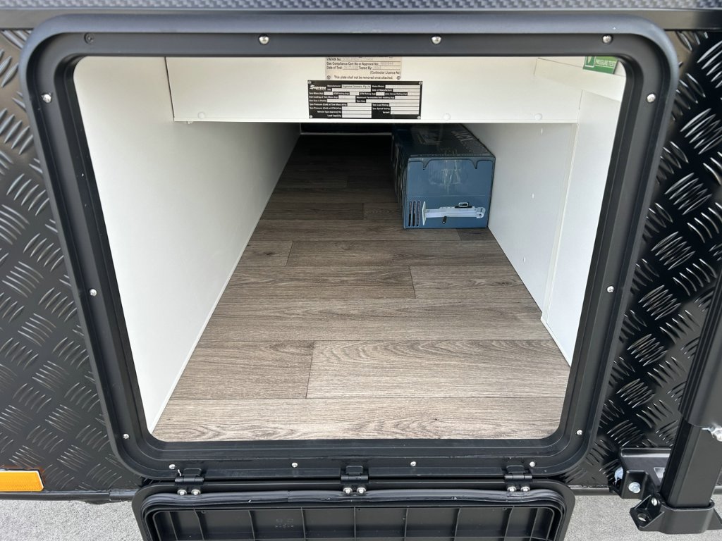 NEW 2026 SUPREME CLASSIC CARAVAN 2 AXLE