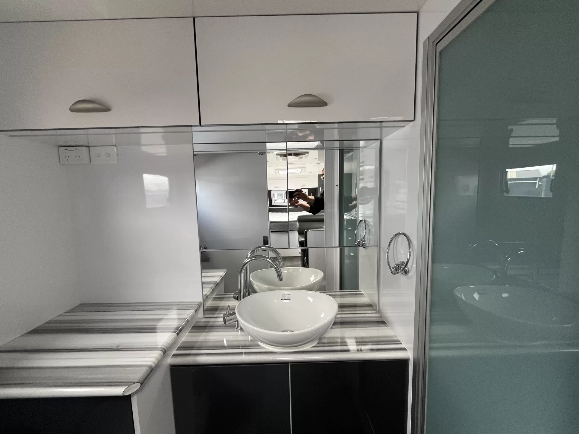 2021 REGENT DISCOVERER 19'6