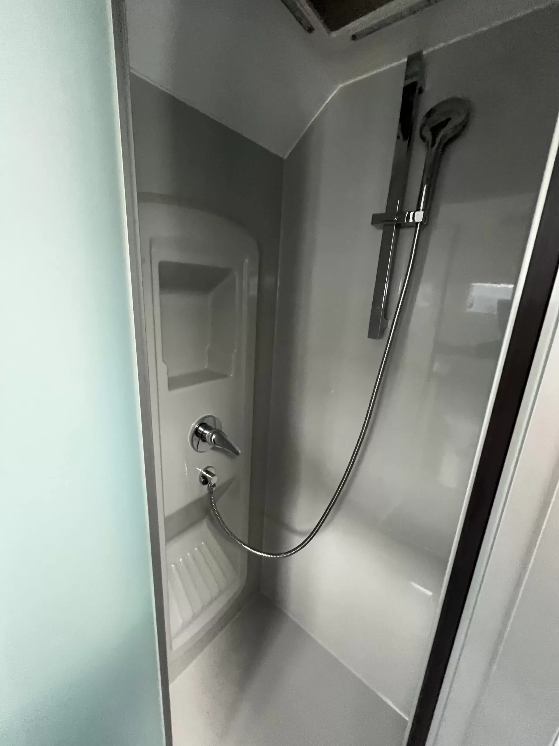 2021 REGENT DISCOVERER 19'6