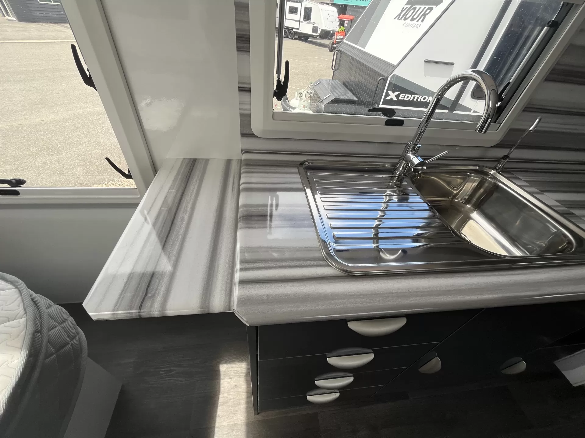 2021 REGENT DISCOVERER 19'6