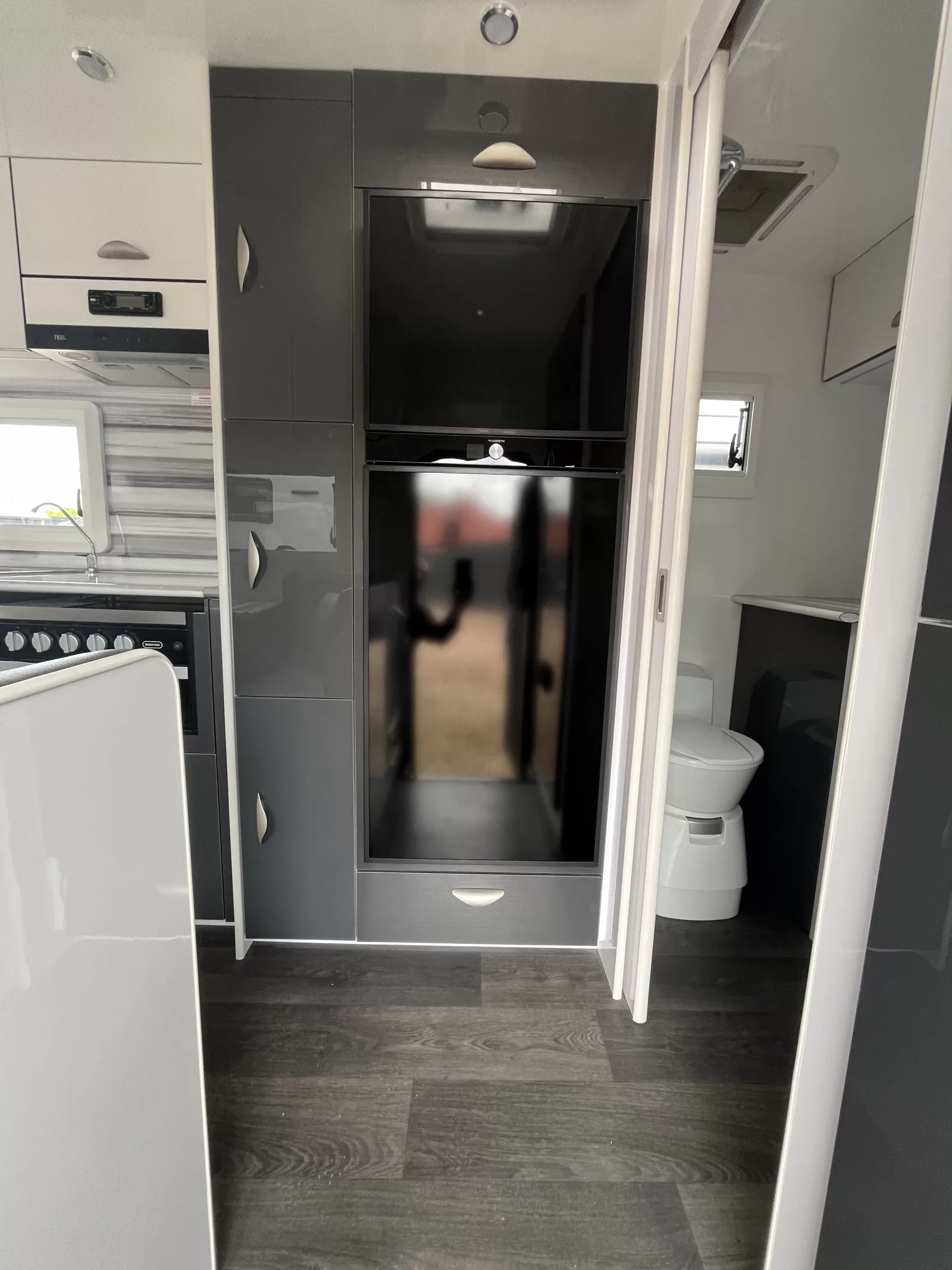 2021 REGENT DISCOVERER 19'6