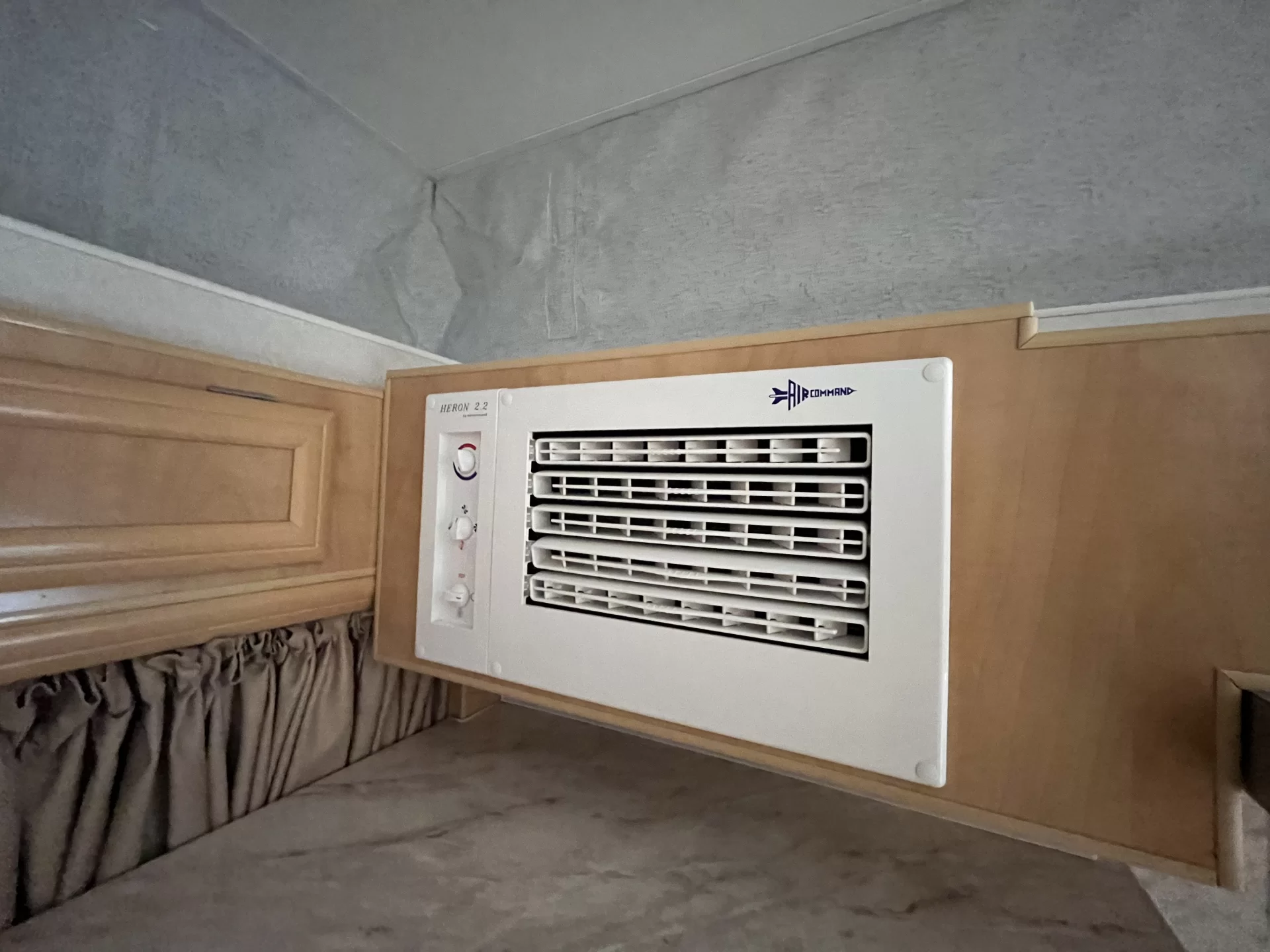 2010 Paramount Duet Bunk with Expandas