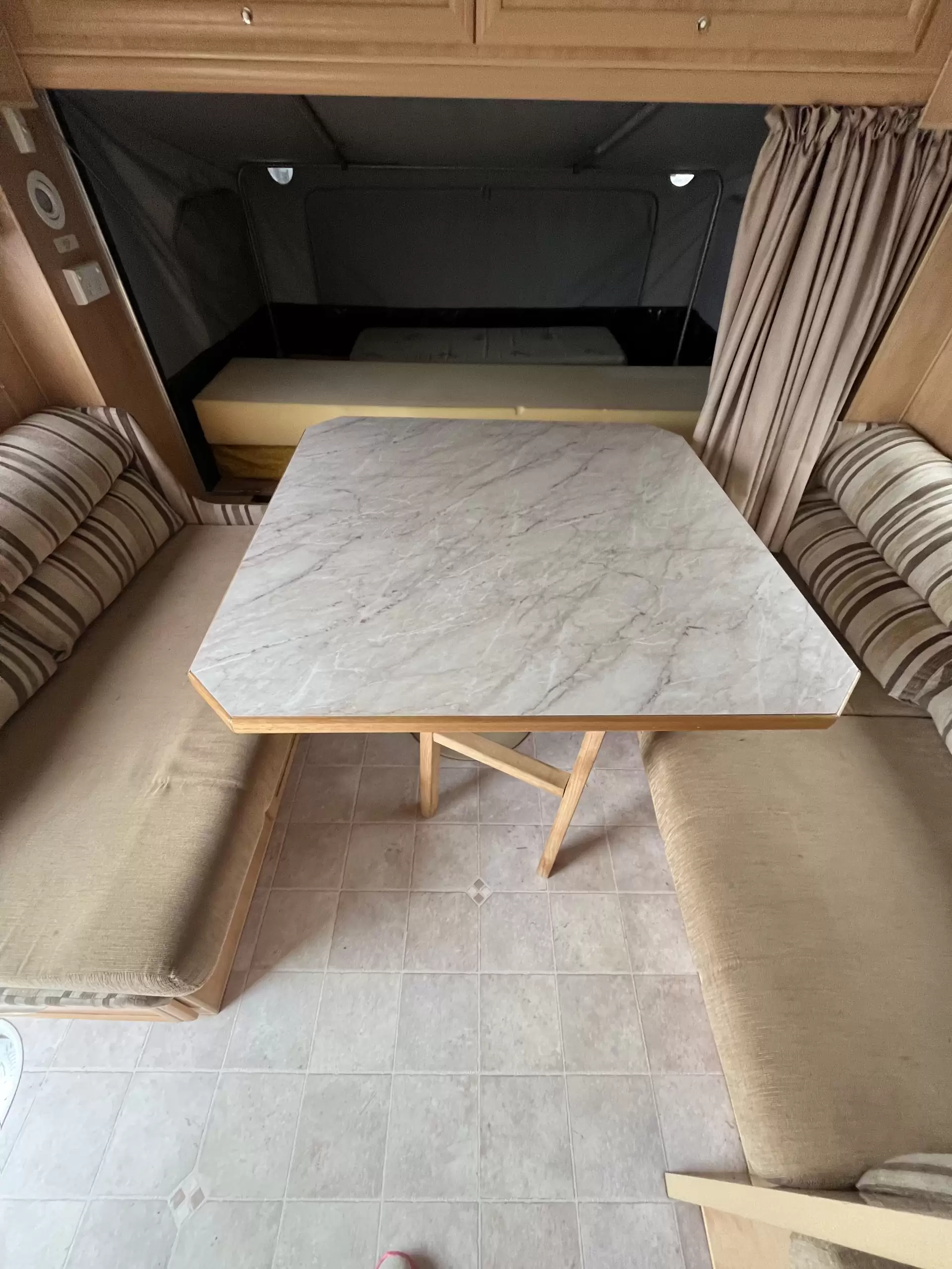 2010 Paramount Duet Bunk with Expandas