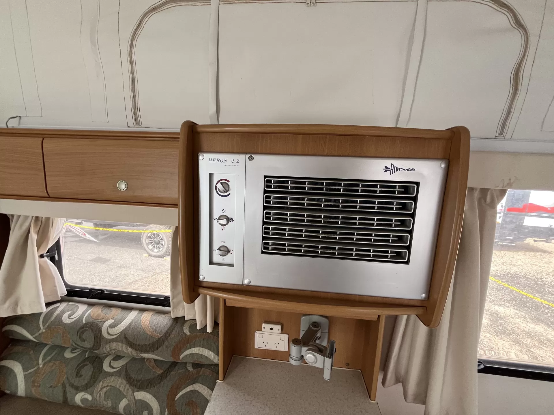 2010 Jayco Discovery Couples Poptop