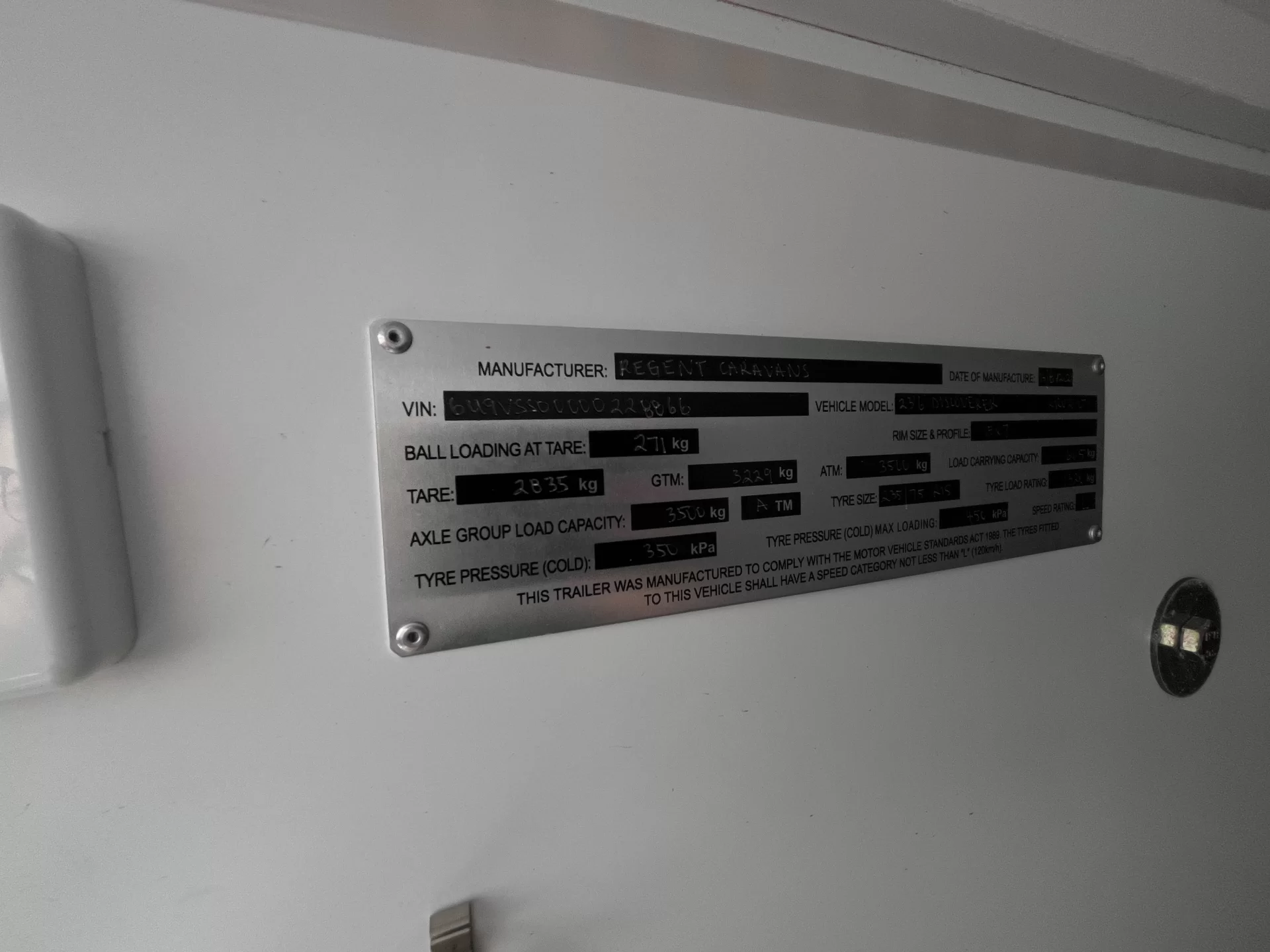 2021 Regent Discoverer Rear Club