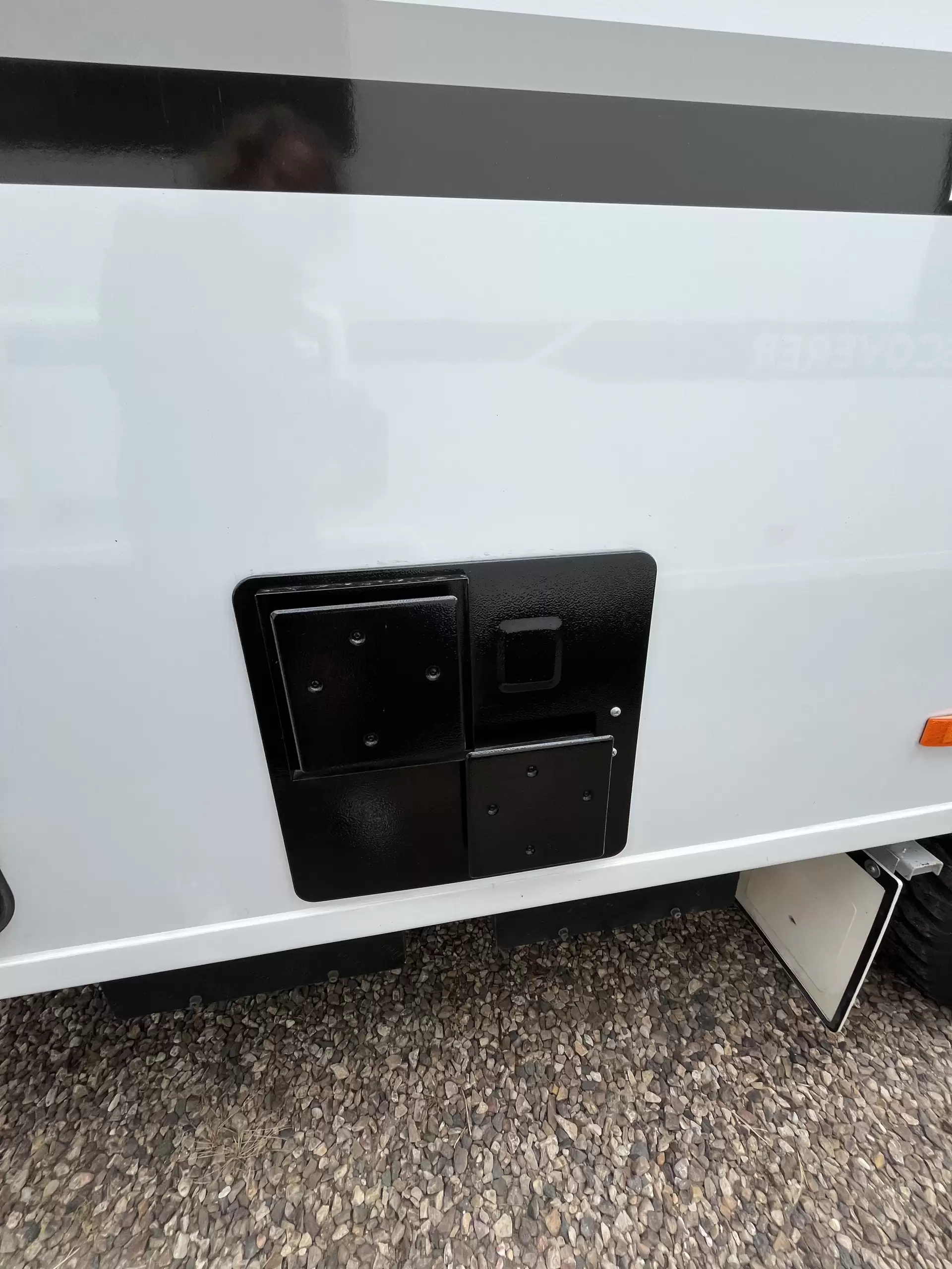 2021 Regent Discoverer Rear Club