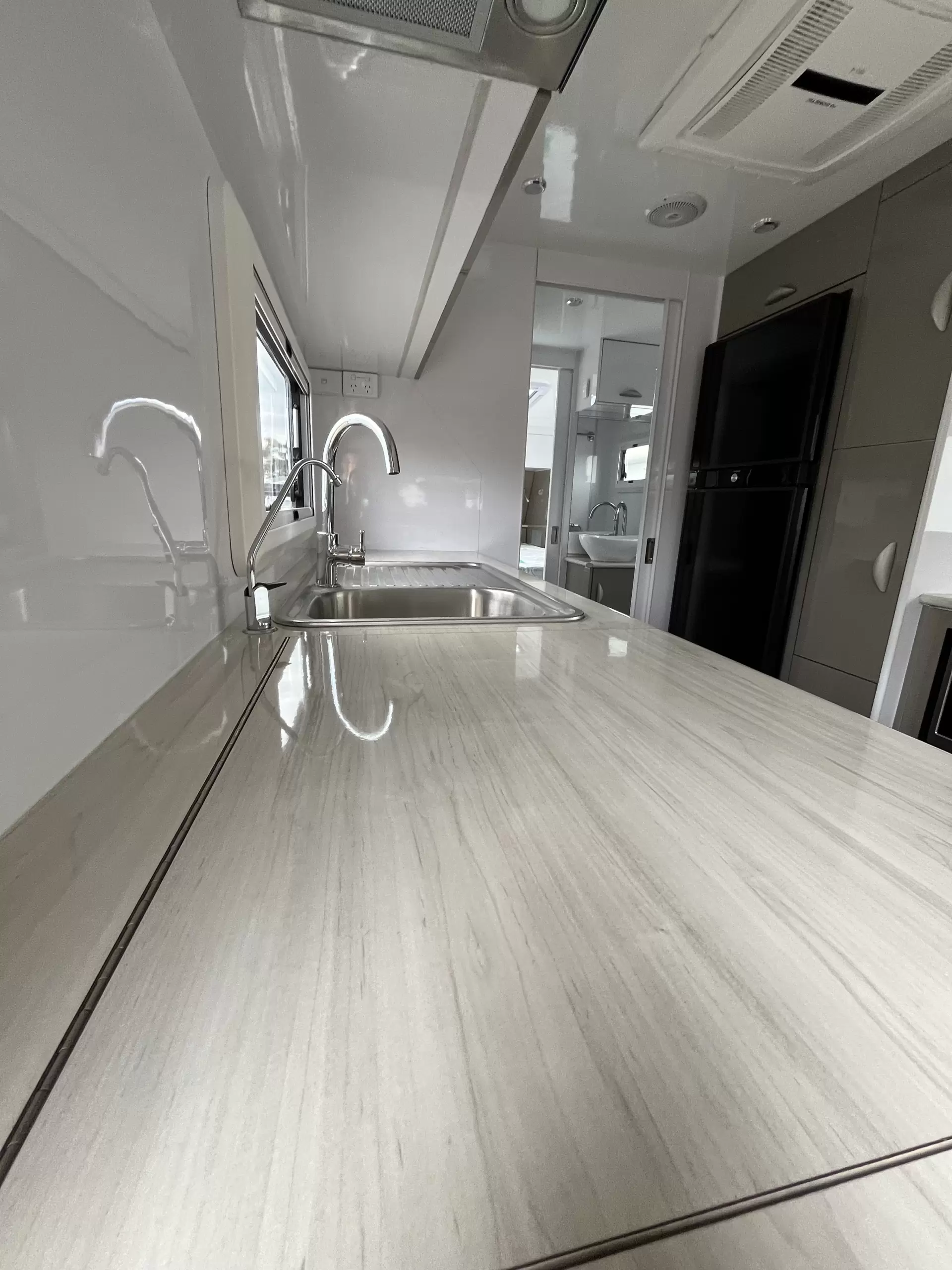 2021 Regent Discoverer Rear Club