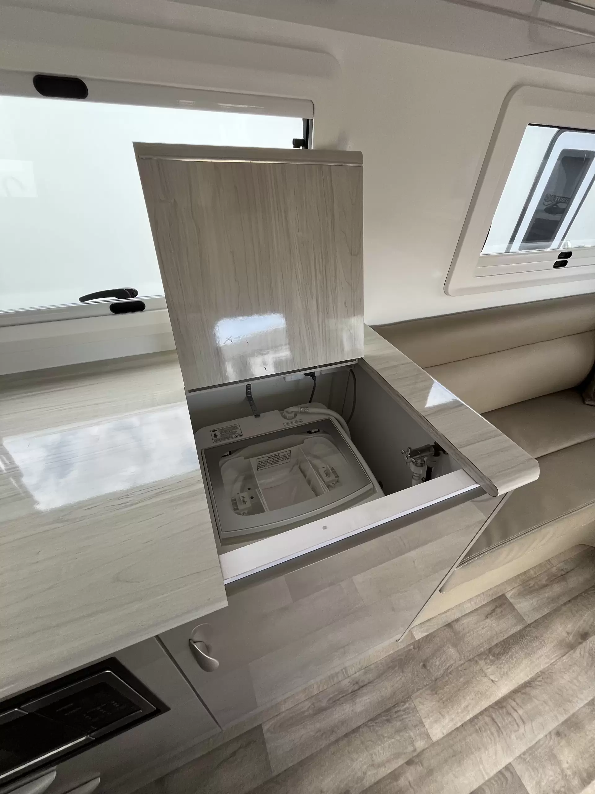 2021 Regent Discoverer Rear Club