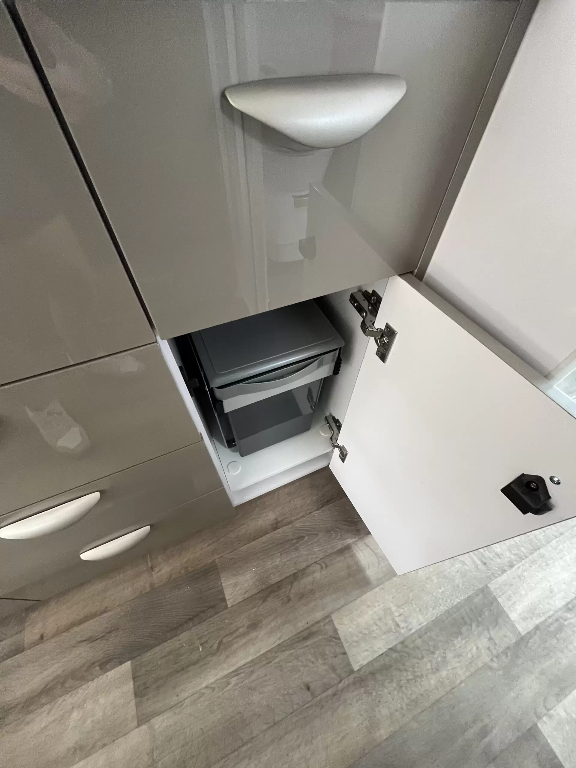 2021 Regent Discoverer Rear Club