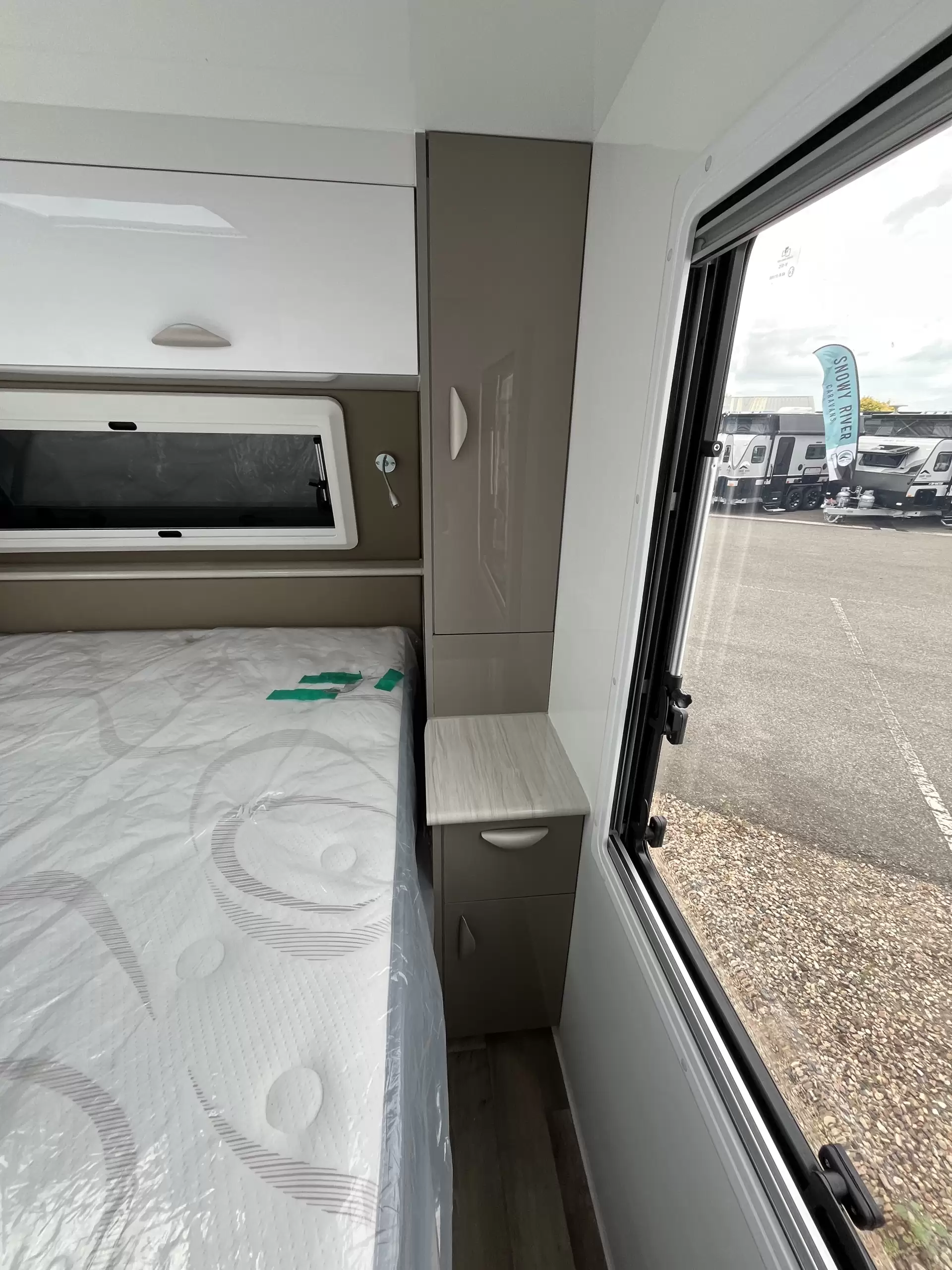 2021 Regent Discoverer Rear Club