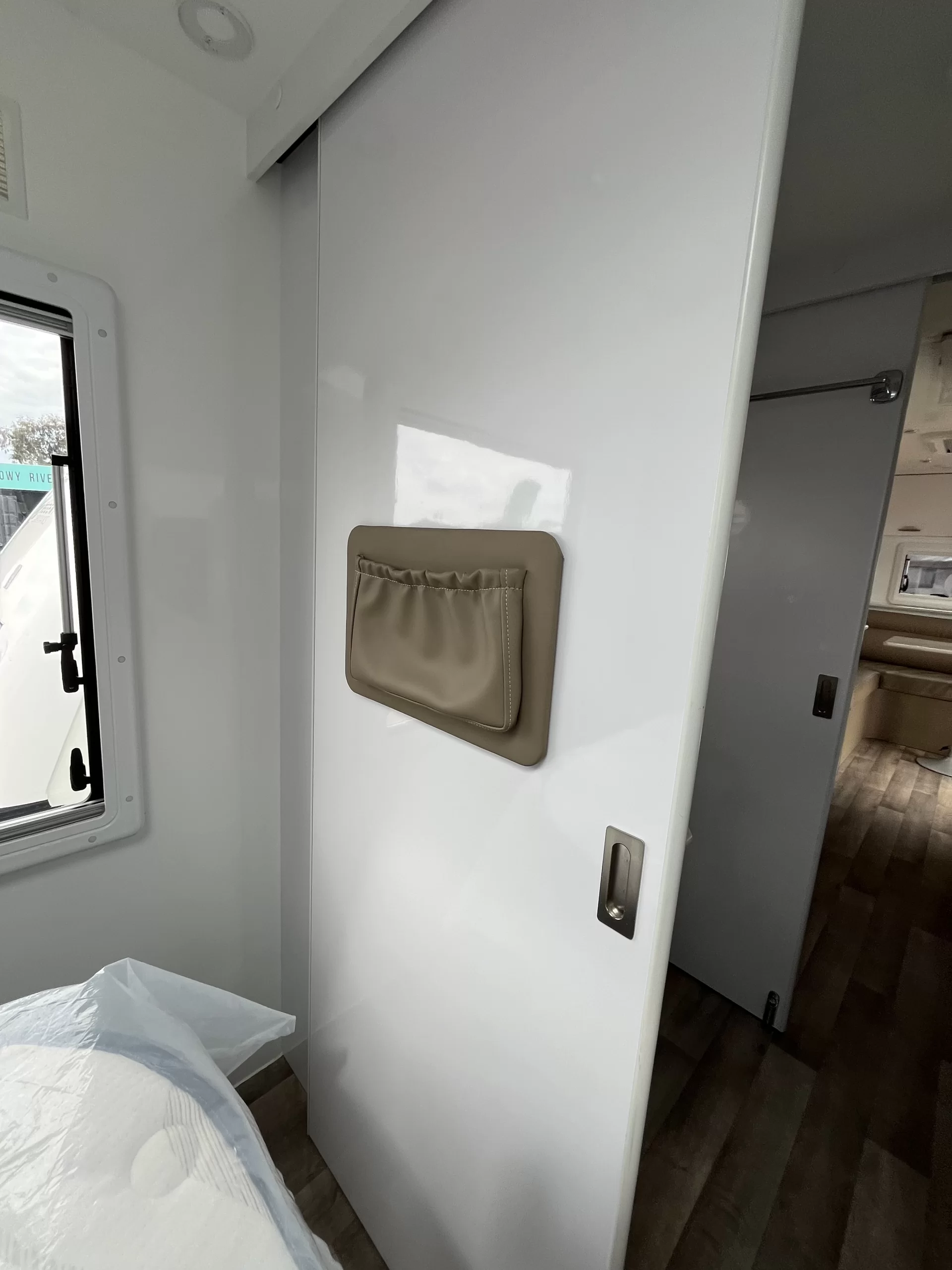 2021 Regent Discoverer Rear Club