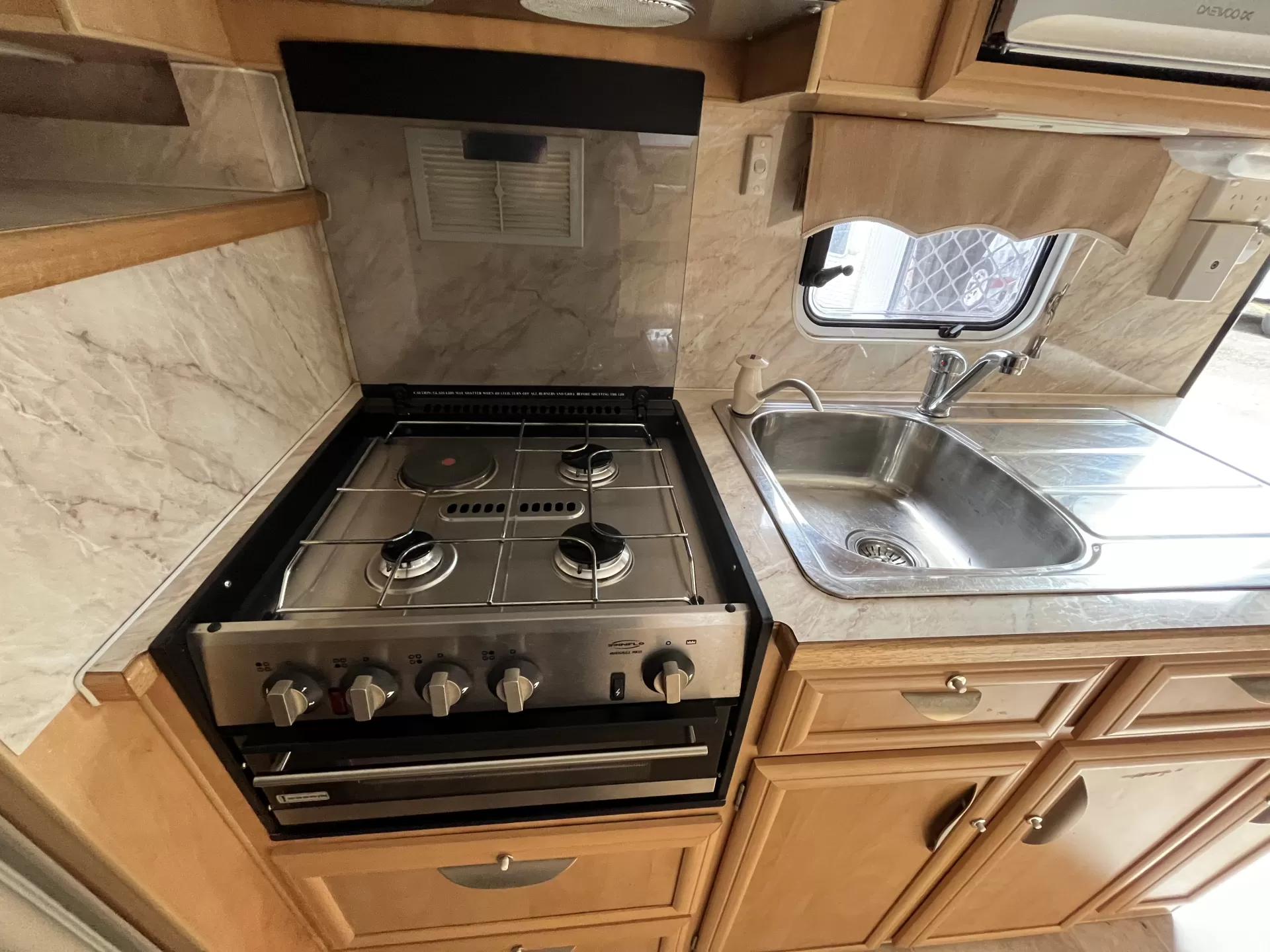 Paramount Duet Family Van