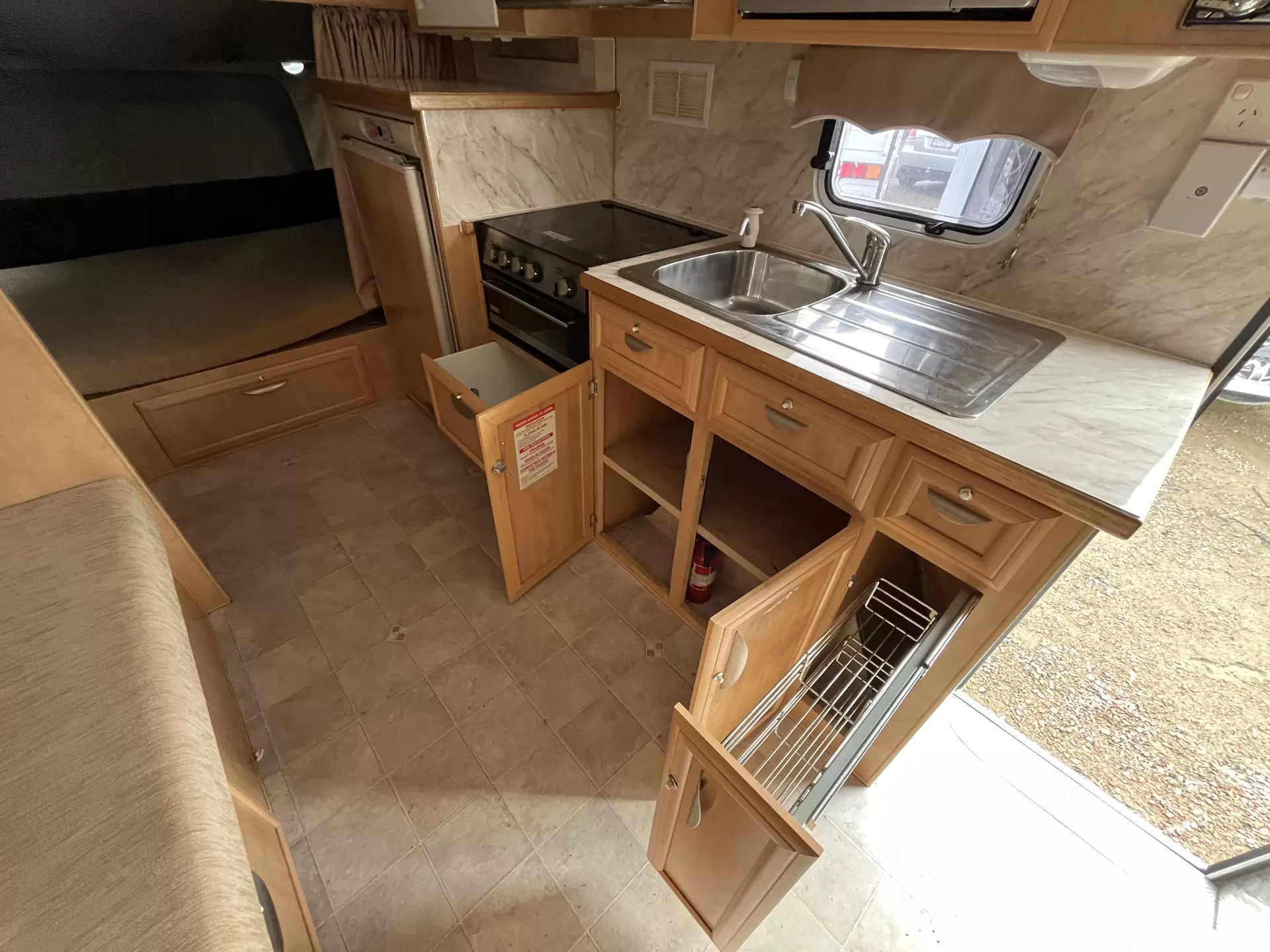 Paramount Duet Family Van