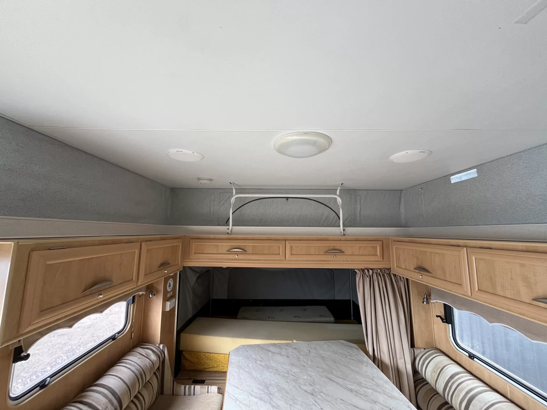 Paramount Duet Family Van