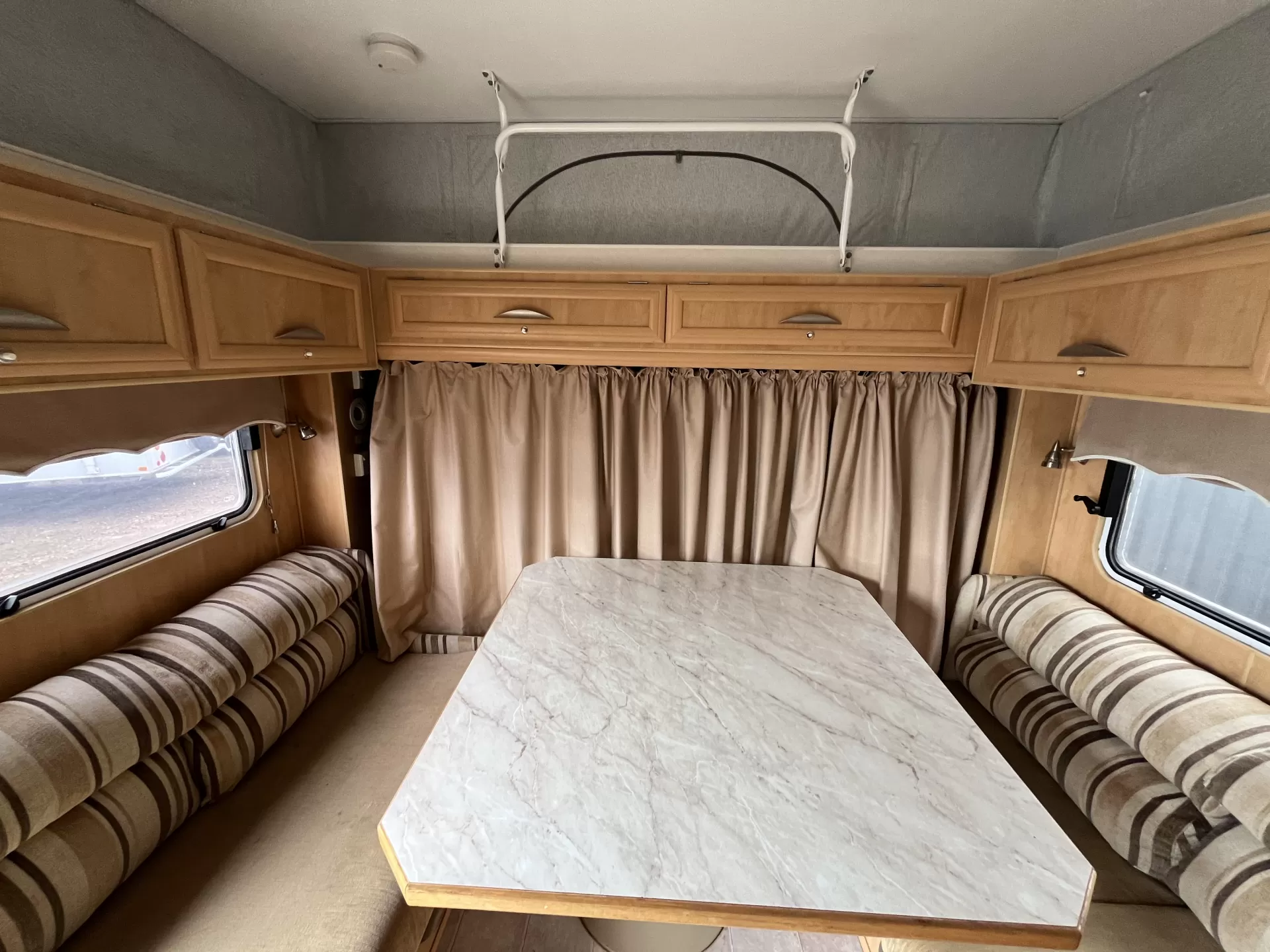 Paramount Duet Family Van